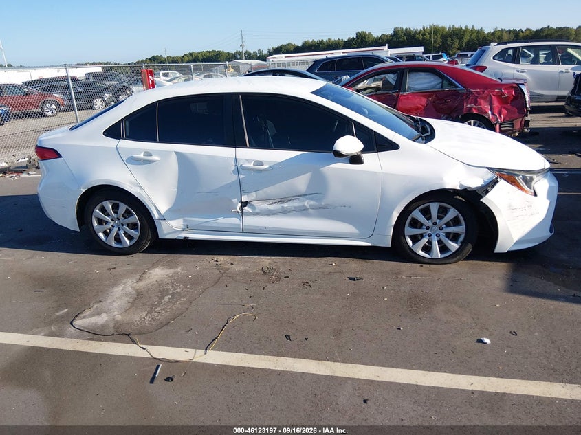 TOYOTA COROLLA - zdjęcie 13