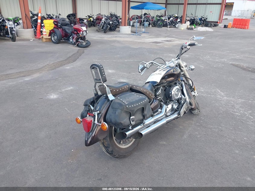 YAMAHA XVS1100 2004