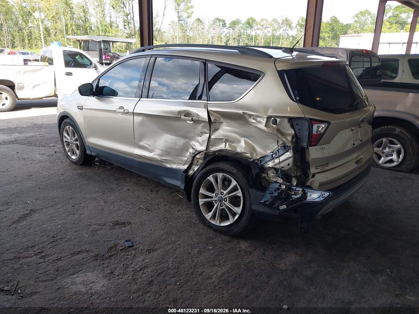 Vin: 1fmcu0gd2huc43772, lot: 46622951, ford escape se 20173