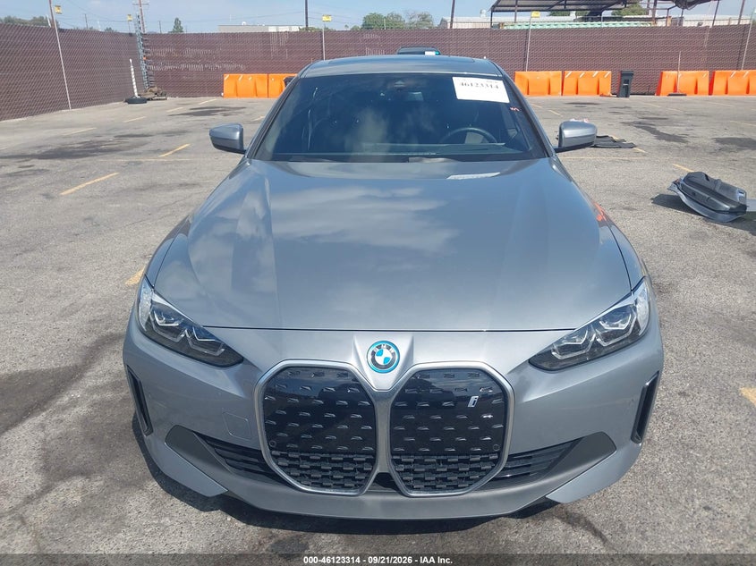 BMW I4 GRAN COUPE - zdjęcie 13
