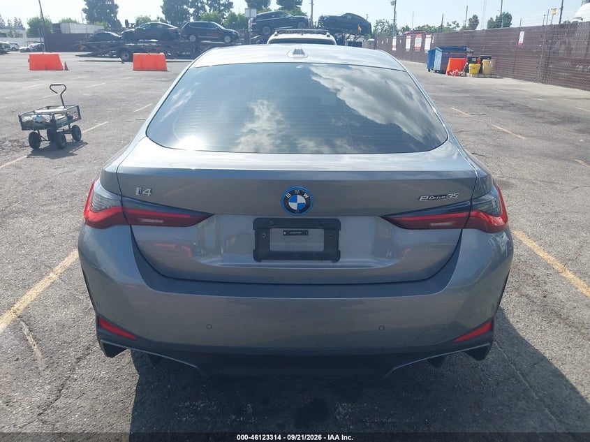 BMW I4 GRAN COUPE - zdjęcie 17