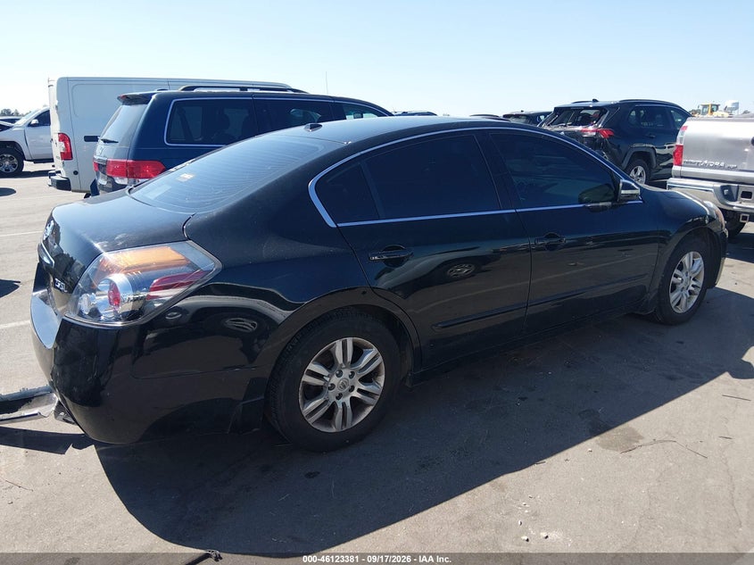 2010 NISSAN ALTIMA auction photo 4