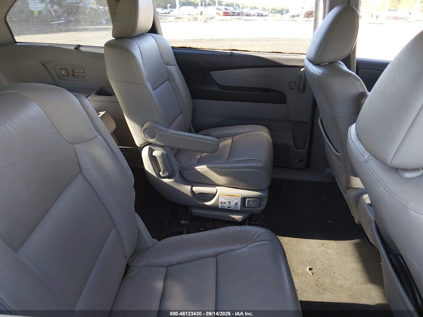 2012 HONDA ODYSSEY auction photo 8