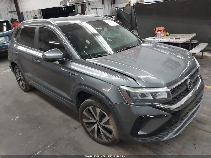 Vin: 3vvrx7b2xnm009871, lot: 46623191, volkswagen taos 1.5t se 2022 img_1