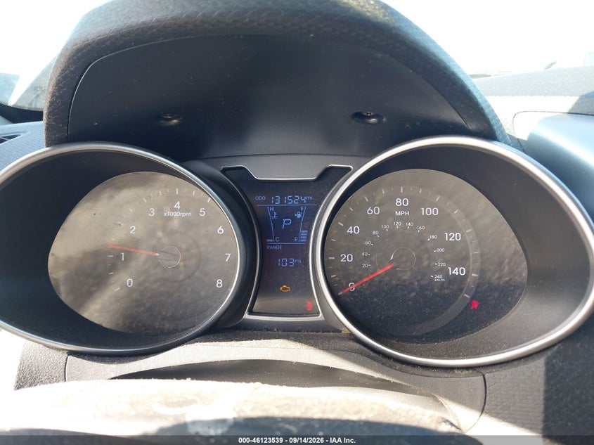 2013 HYUNDAI VELOSTER auction photo 7