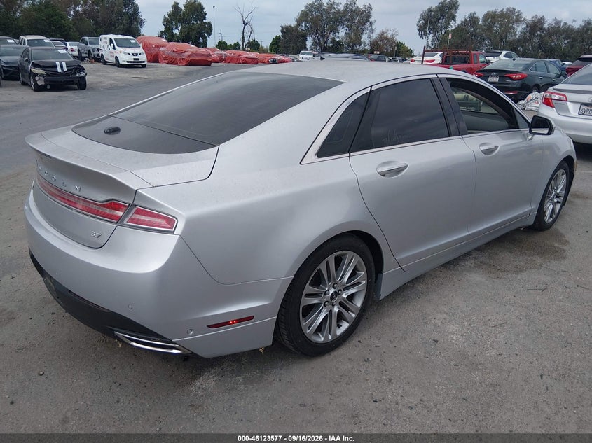 2013 LINCOLN MKZ auction photo 4