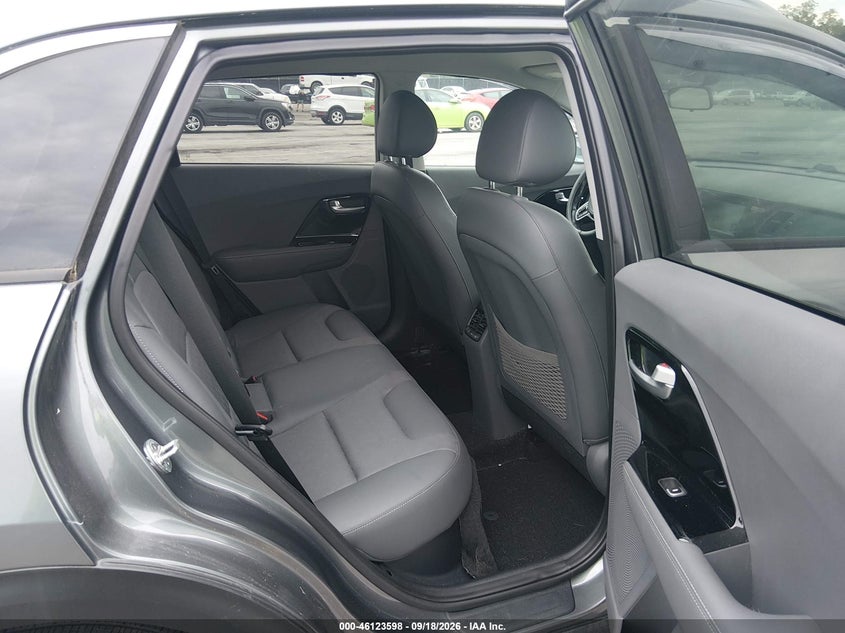 2017 KIA NIRO auction photo 8