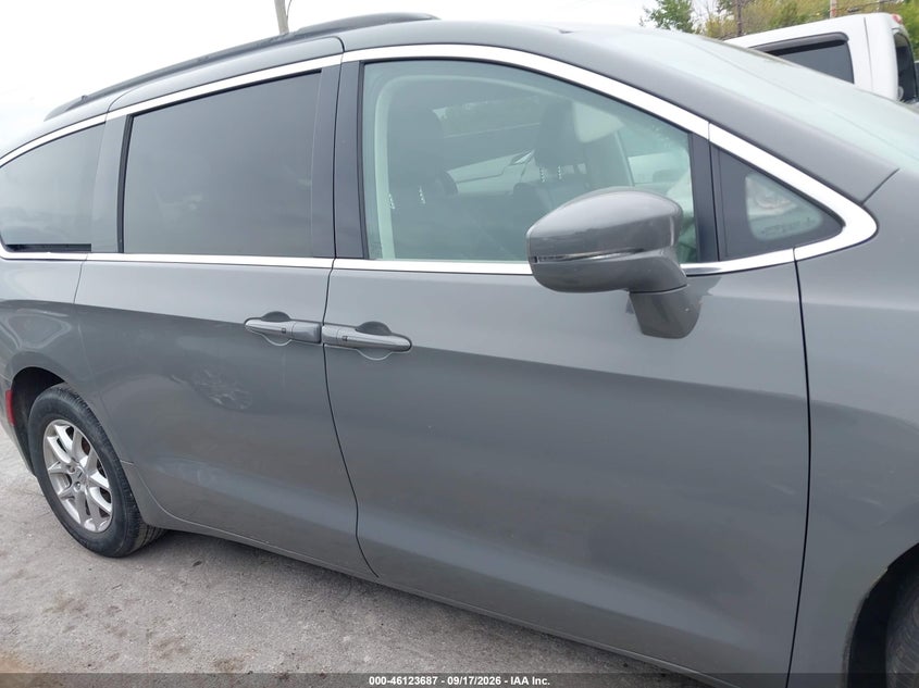 CHRYSLER PACIFICA - zdjęcie 13