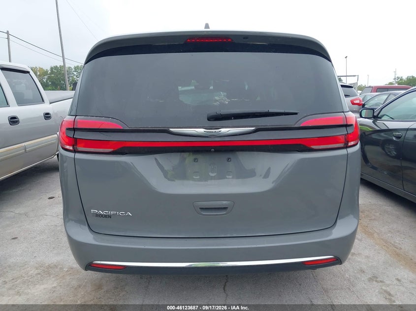 CHRYSLER PACIFICA - zdjęcie 16