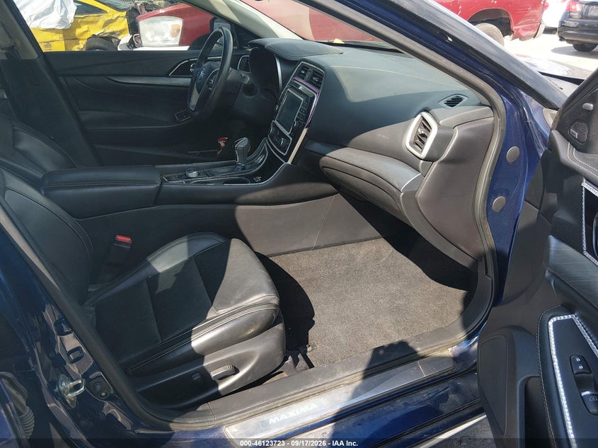 2017 NISSAN MAXIMA auction photo 5