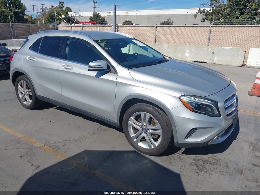 2015 MERCEDES-BENZ GLA 250 auction photo 1