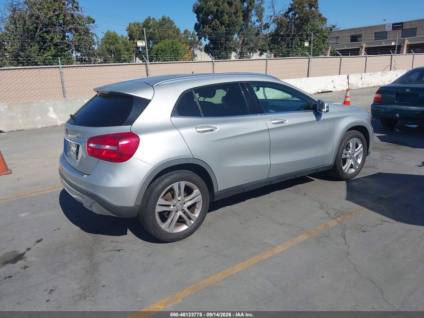 2015 MERCEDES-BENZ GLA 250 auction photo 4