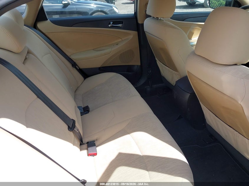 2013 HYUNDAI SONATA auction photo 8