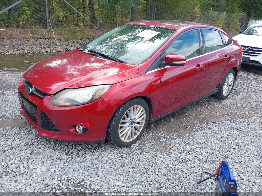 Vin: 1fadp3j27dl239859, lot: 46623564, ford focus titanium 20132
