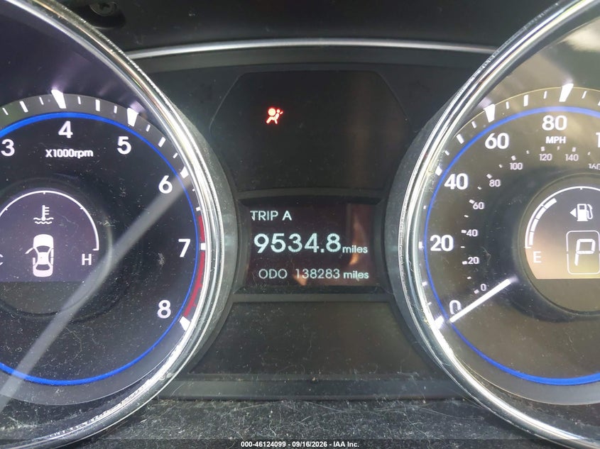 2011 HYUNDAI SONATA auction photo 7