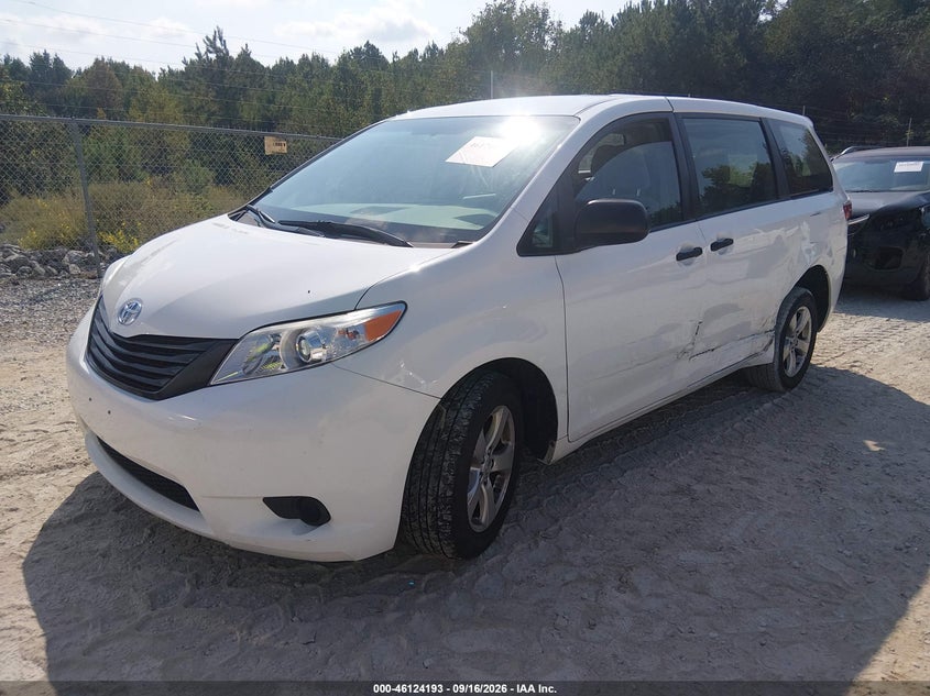 Vin: 5tdzz3dc0hs781727, lot: 46623913, toyota sienna l 7 passenger 20172