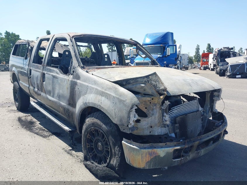 2006 Ford F-350 Lariat/Xl/Xlt, Total Burn, IAAI, VIN 1FTWW31P76EB23991 — photo 2
