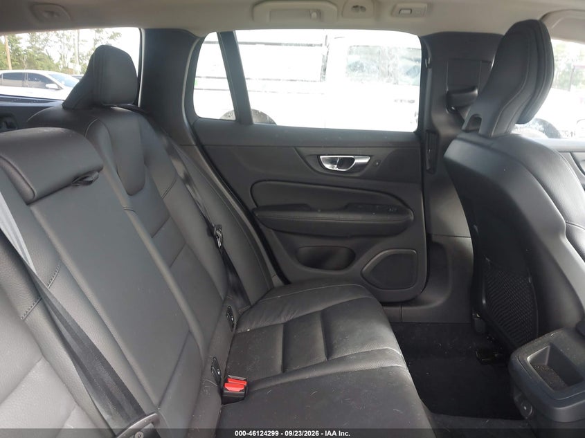 VOLVO V60 CROSS COUNTRY 2025 VIN YV4L12WK3S2147478