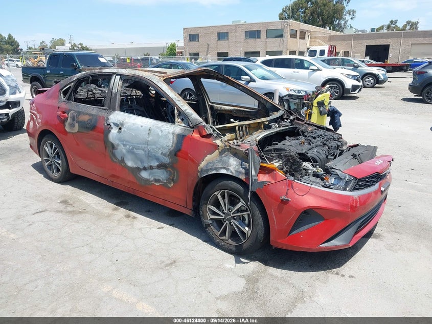 Vin: 3kpf24ad5pe645967, lot: 46624120, kia forte lxs 2023 img_1