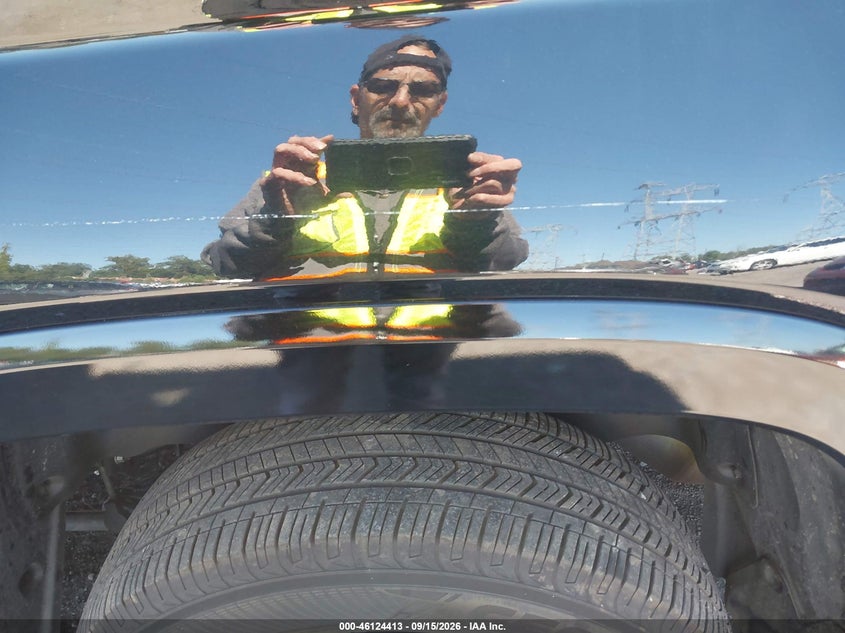 2024 TOYOTA TUNDRA auction photo 6