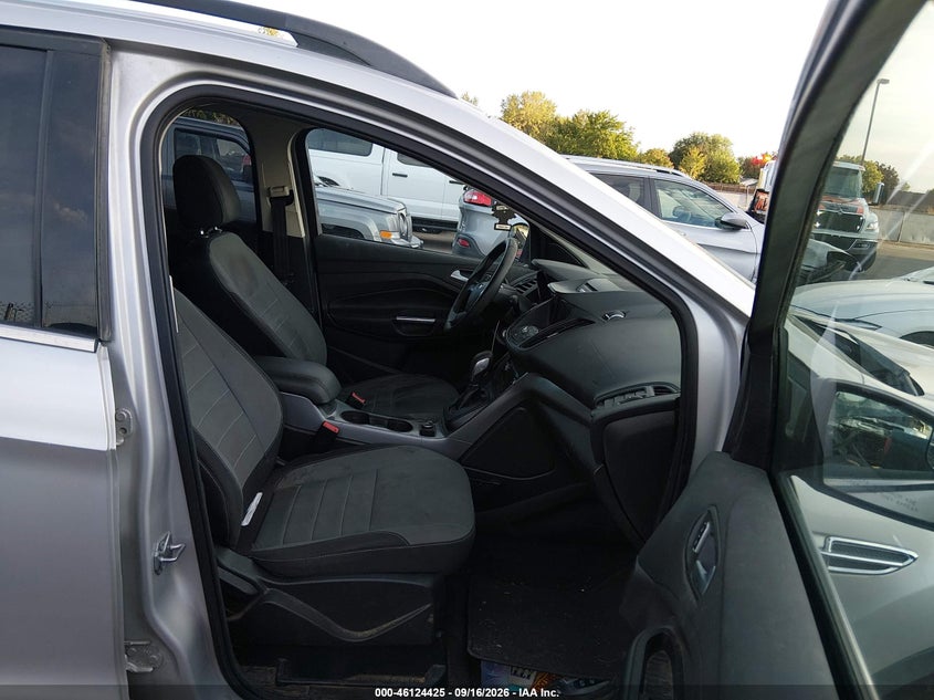 2016 FORD ESCAPE auction photo 5
