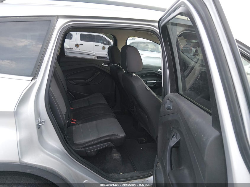 2016 FORD ESCAPE auction photo 8