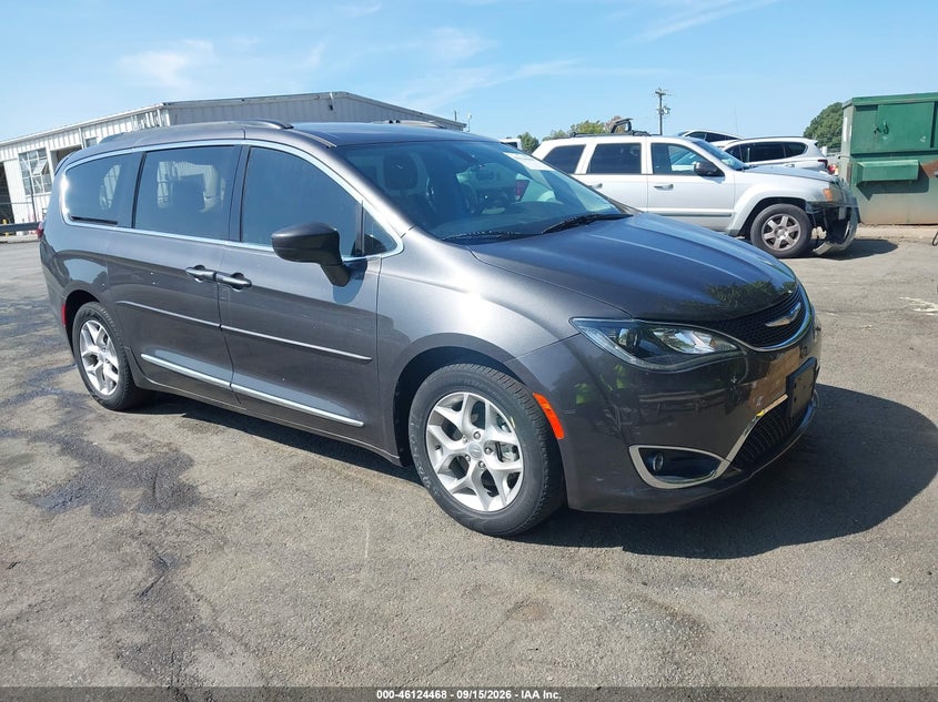 Vin: 2c4rc1bg6hr638091, lot: 46624188, chrysler pacifica touring-l 2017 img_1