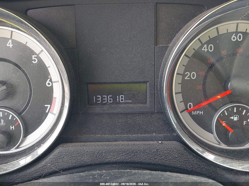 2011 DODGE GRAND CARAVAN auction photo 7