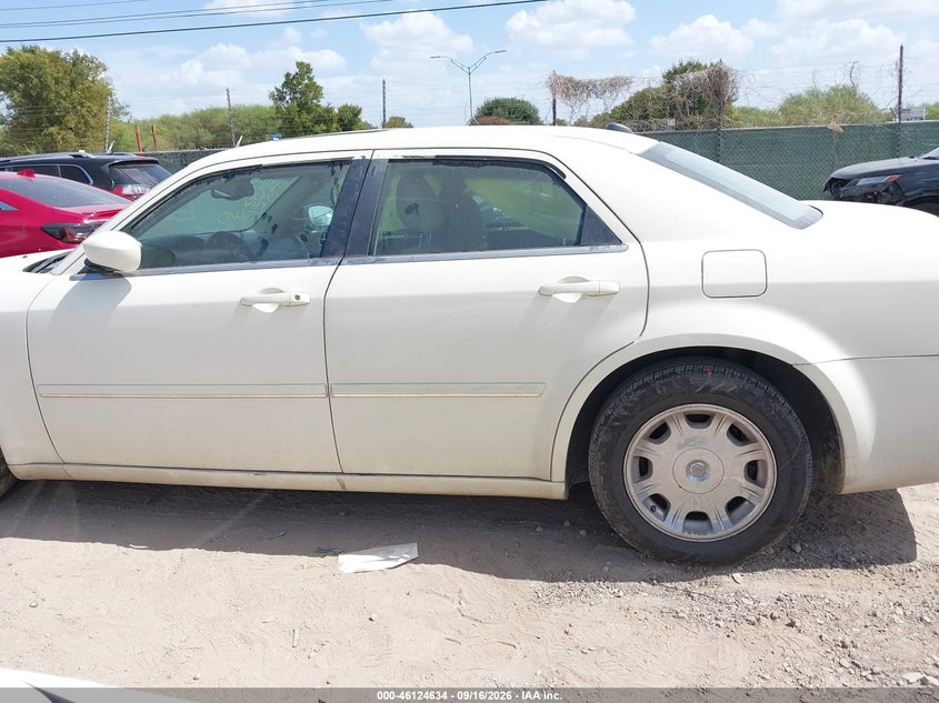 CHRYSLER 300 2005 VIN 2C3AA53G15H636134