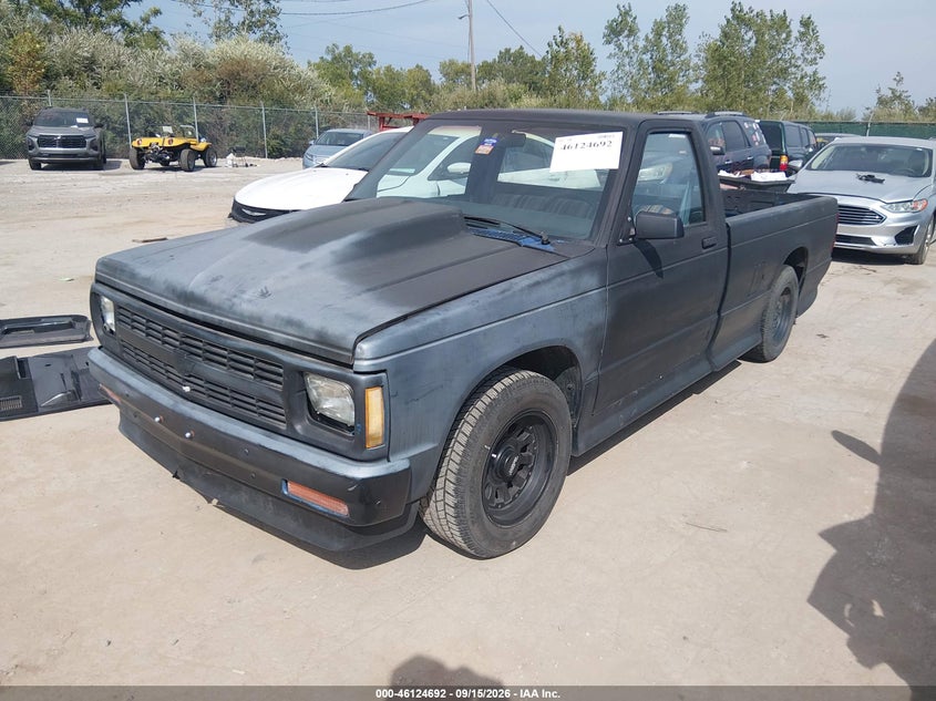 1982 Chevrolet S Truck S10, Normal Wear & Tear, IAAI, VIN 1GCCS14B7C2169238 — photo 2