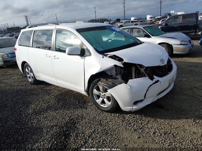 2011 Toyota Sienna LE V6