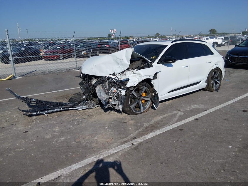 Vin: wa1acbgexnb039273, lot: 46624427, audi e-tron s premium plus quattro 20222