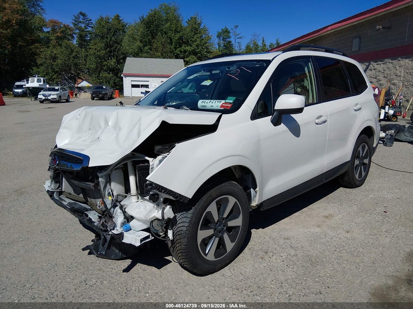 2018 Subaru Forester, Front End, IAAI, VIN JF2SJAGC2JH524346 — photo 2