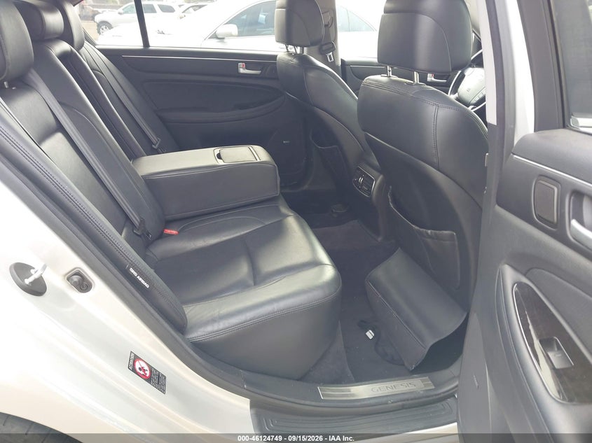 2012 HYUNDAI GENESIS auction photo 8