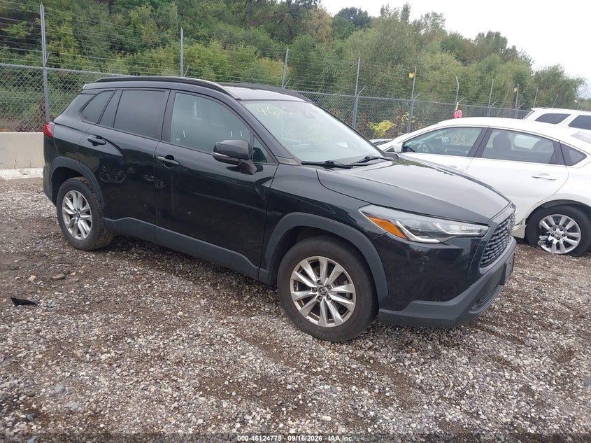 Vin: 7mubaabg8nv007195, lot: 46624498, toyota corolla cross le 2022 img_1