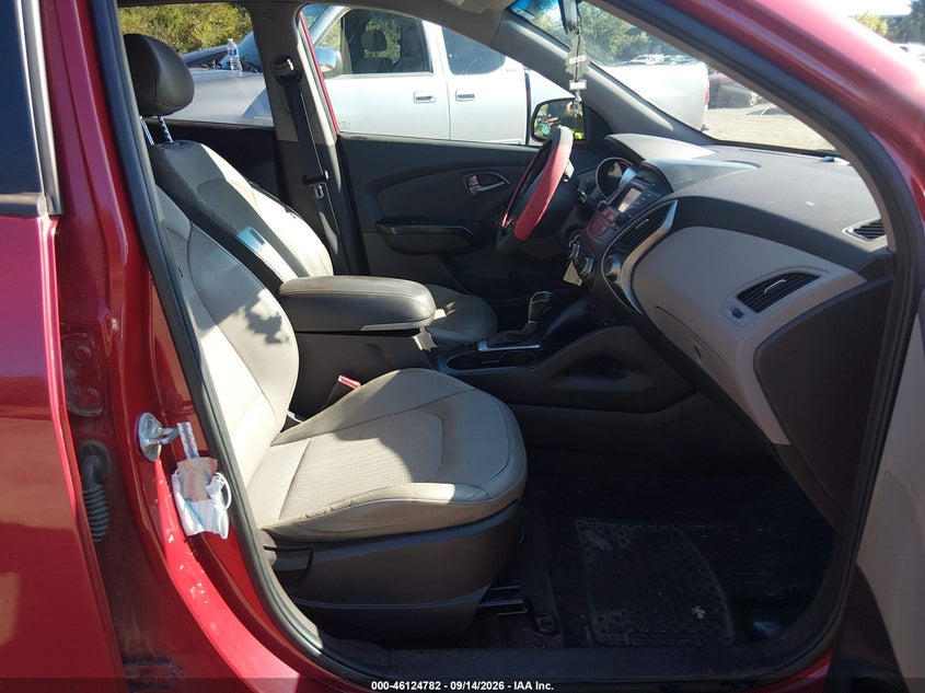 2014 HYUNDAI TUCSON auction photo 5