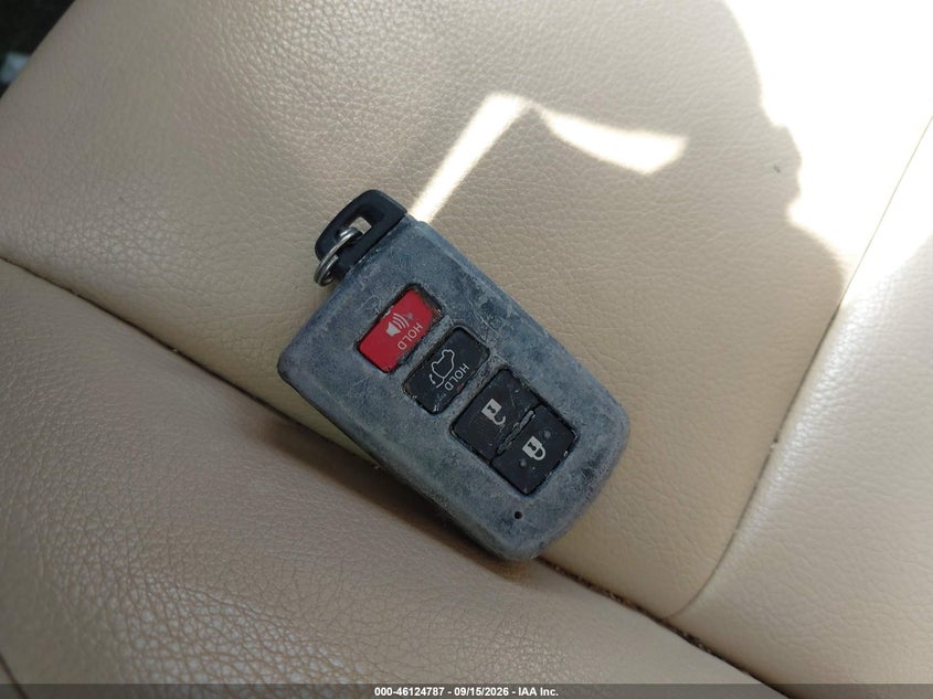 TOYOTA RAV4 - zdjęcie 11