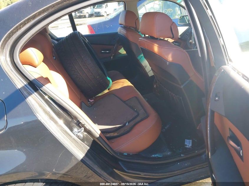 BMW 530XI 2007 VIN WBANF73517CY17746