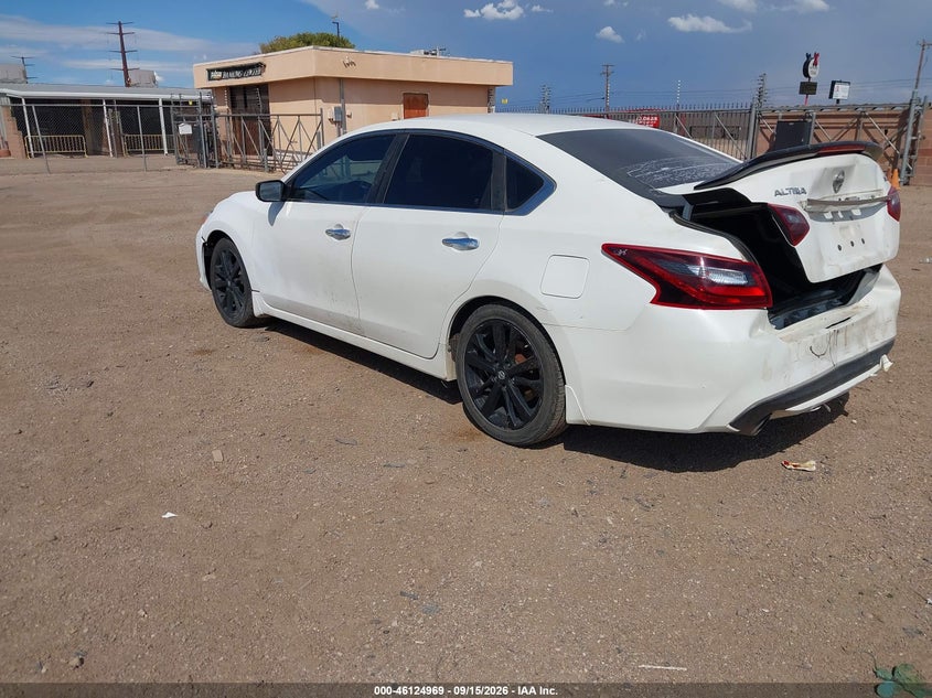 Vin: 1n4al3ap0hn360608, lot: 46624689, nissan altima 2.5 sr 20173