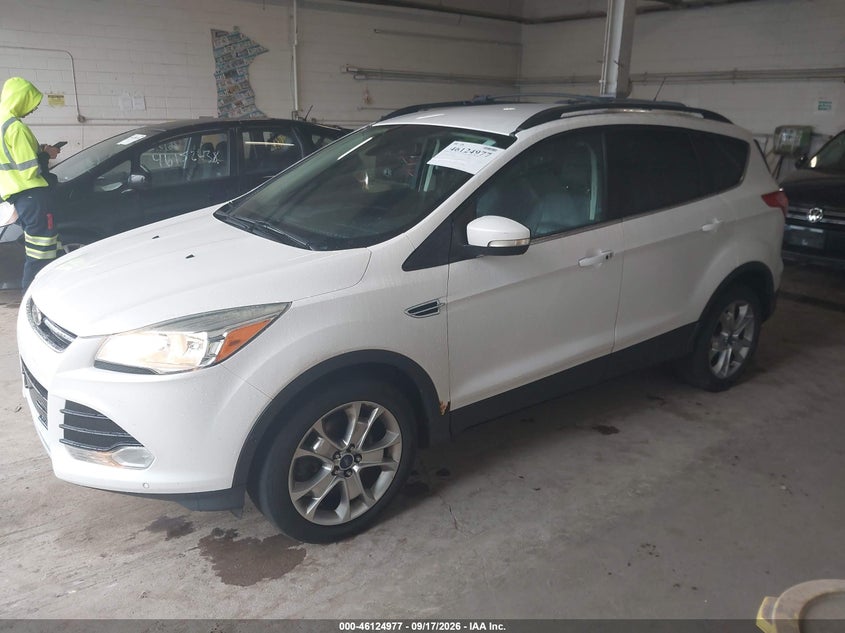 2013 FORD ESCAPE auction photo 2