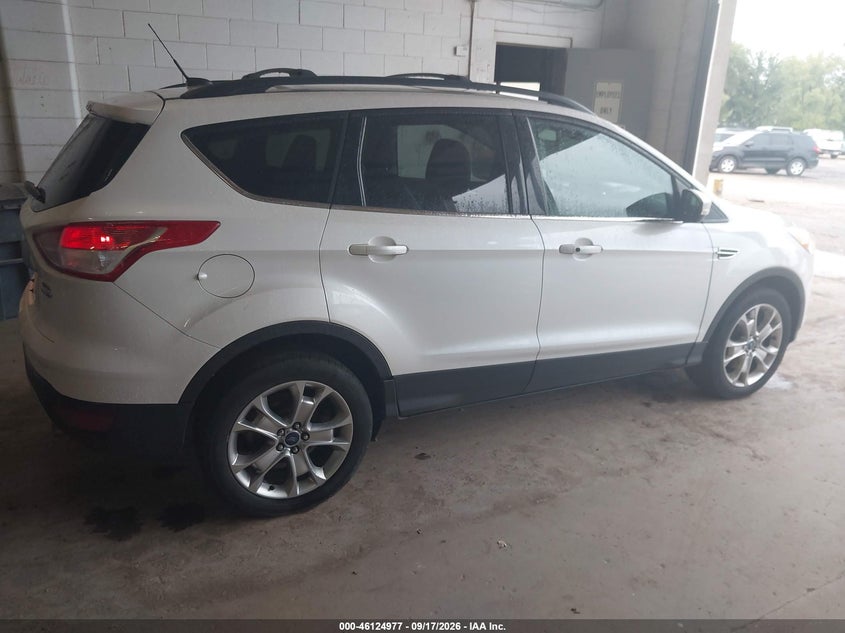 2013 FORD ESCAPE auction photo 4