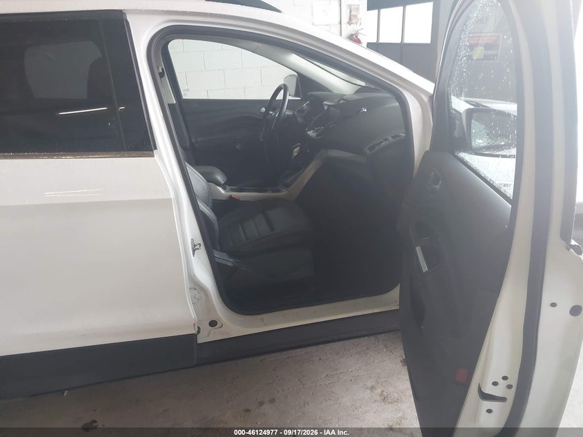 2013 FORD ESCAPE auction photo 5