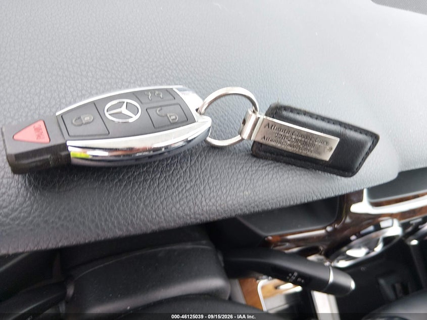 MERCEDES-BENZ GLK 350 2013 VIN WDCGG8JB6DG016901