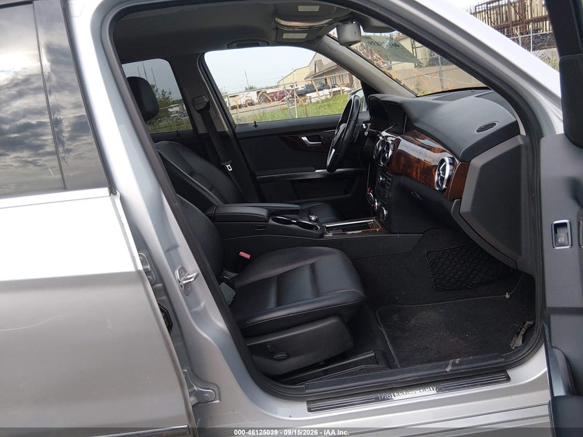 MERCEDES-BENZ GLK 350 2013 VIN WDCGG8JB6DG016901