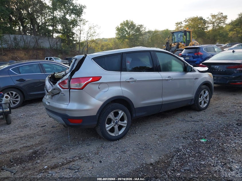 Vin: 1fmcu9gx9guc65152, lot: 46624786, ford escape se 20164