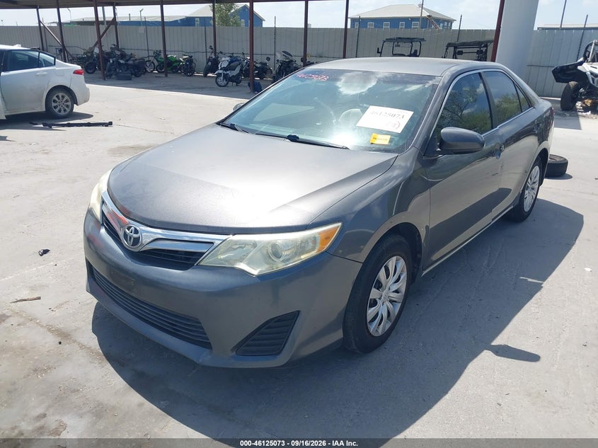 Vin: 4t1bf1fk3du702300, lot: 46624793, toyota camry le 20132