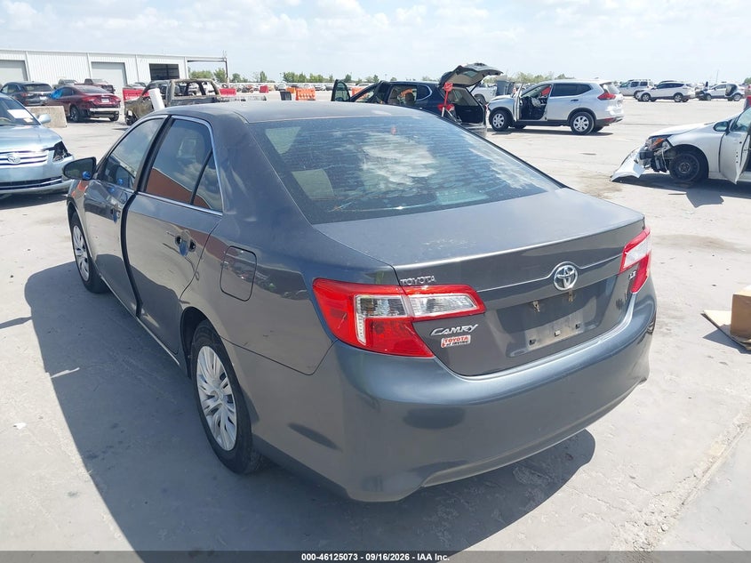 Vin: 4t1bf1fk3du702300, lot: 46624793, toyota camry le 20133