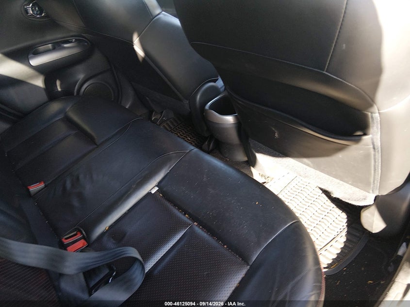 2011 NISSAN JUKE SL · Фото 8