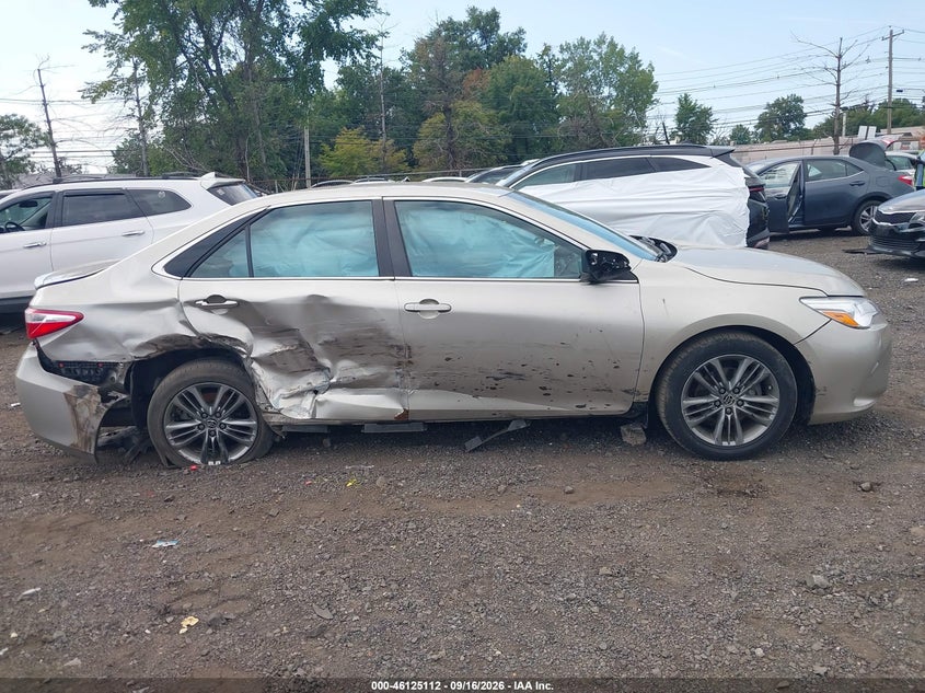 TOYOTA CAMRY - zdjęcie 13
