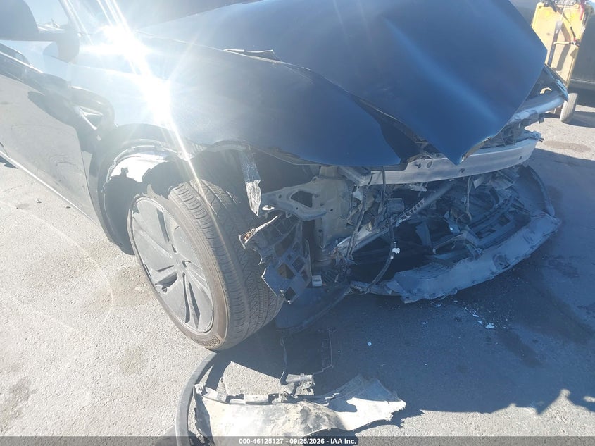 TESLA MODEL Y 2026 VIN 7SAYGDEE1TF377004